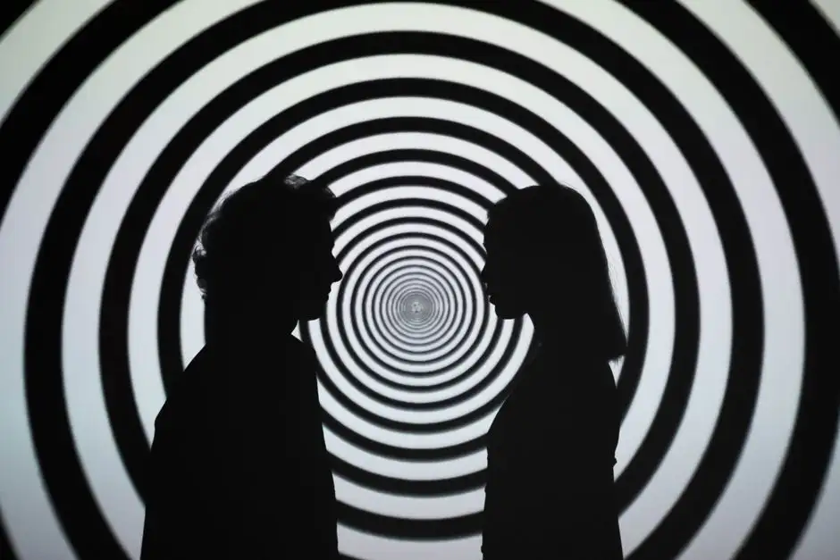 4. Advanced Role-Based Persona Systems for Hallucination-Free Reporting